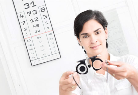 Заболевания при которых необходима лупа